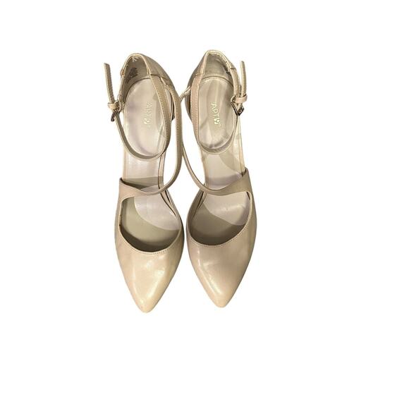 APT.9 DEFINED COMFORT Strappy Closed Toe Tan Heels Sz 9 M - Picture 6 of 9